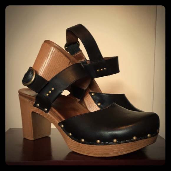 Dansko Shoes - Dansko Dotty Heeled Clog Sling-back Leather Sandal